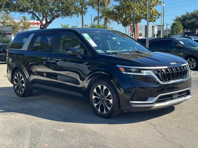 used 2024 Kia Carnival car, priced at $30,714