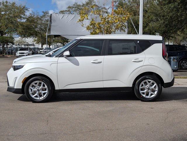 new 2025 Kia Soul car, priced at $22,112