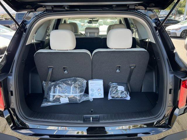 new 2025 Kia Sorento car, priced at $34,817