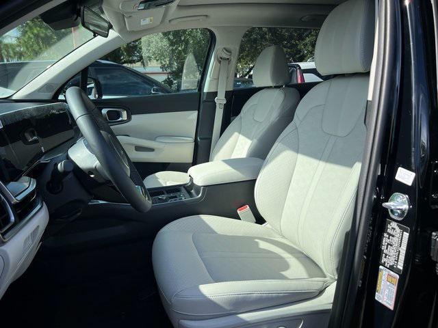 new 2025 Kia Sorento car, priced at $34,817