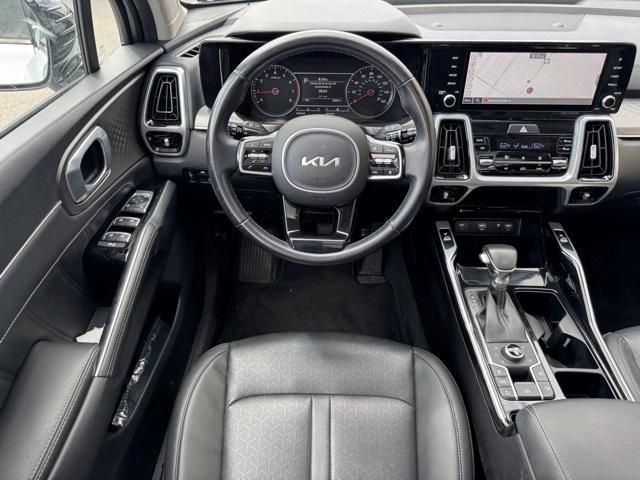 used 2022 Kia Sorento car, priced at $30,462