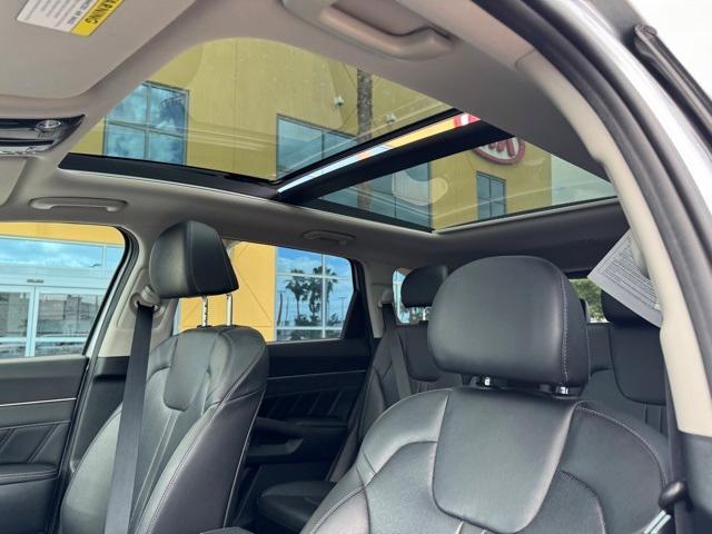 used 2022 Kia Sorento car, priced at $30,462