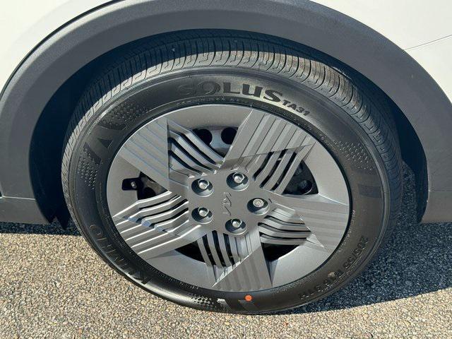 new 2025 Kia K4 car, priced at $22,036
