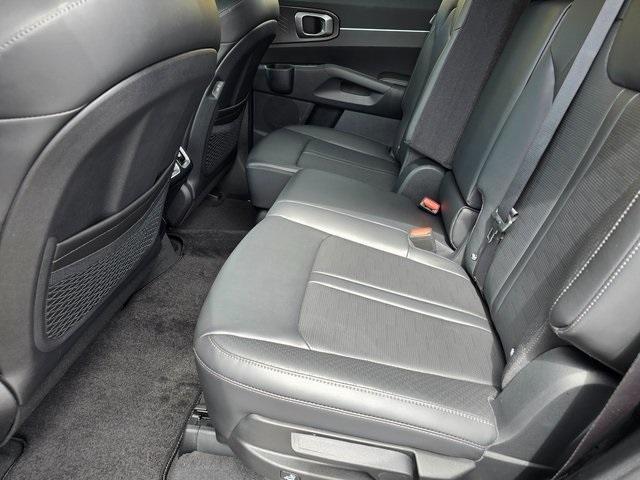 new 2025 Kia Sorento car, priced at $35,292