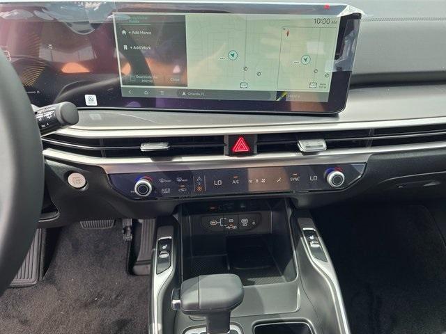 new 2025 Kia Sorento car, priced at $35,292
