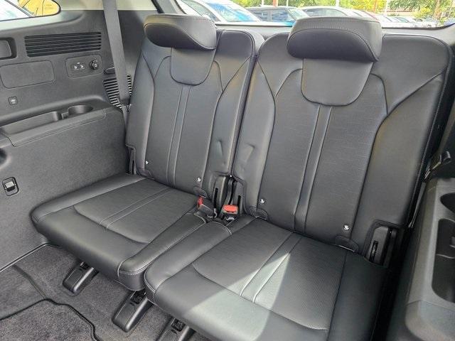 new 2025 Kia Sorento car, priced at $35,292