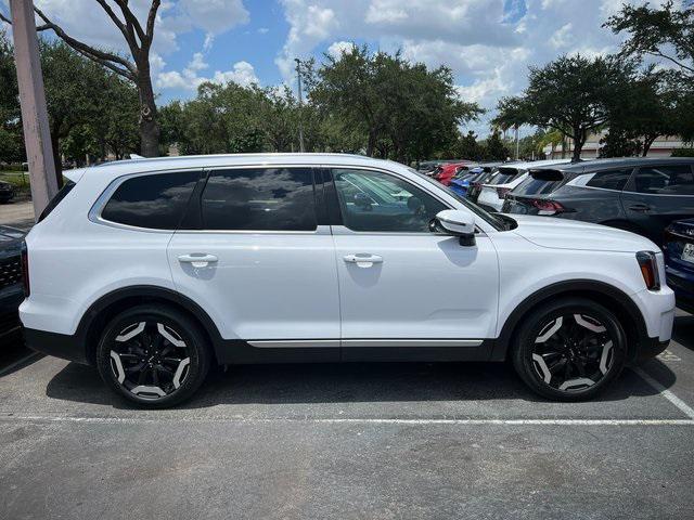 used 2023 Kia Telluride car, priced at $34,499