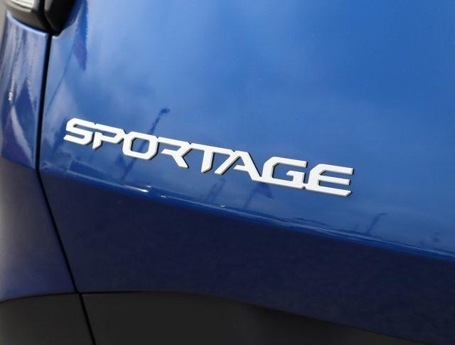 new 2025 Kia Sportage car, priced at $29,298