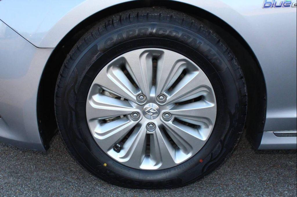 used 2016 Hyundai Sonata Hybrid car, priced at $12,995