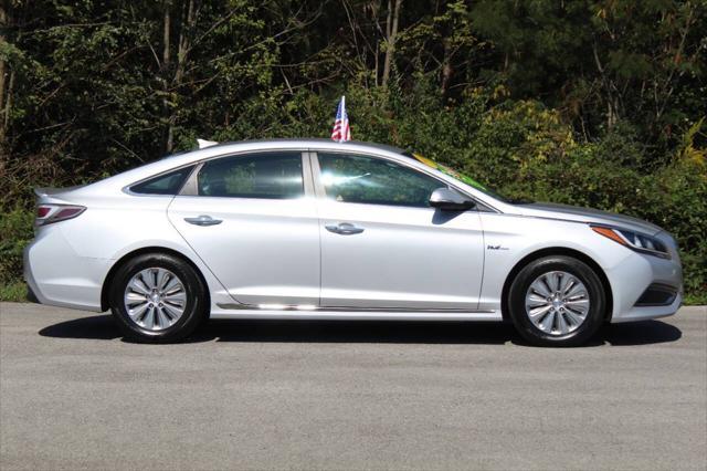 used 2016 Hyundai Sonata Hybrid car, priced at $14,995