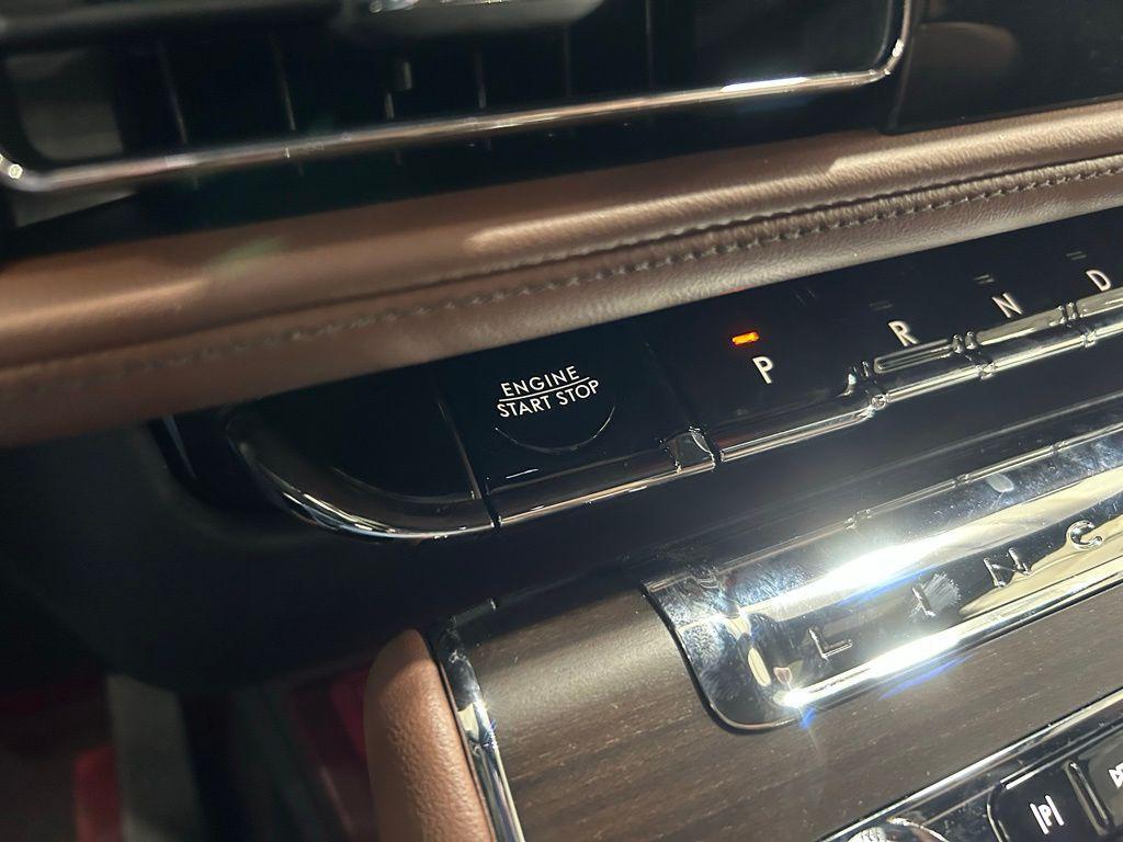 new 2025 Lincoln Aviator car, priced at $78,870