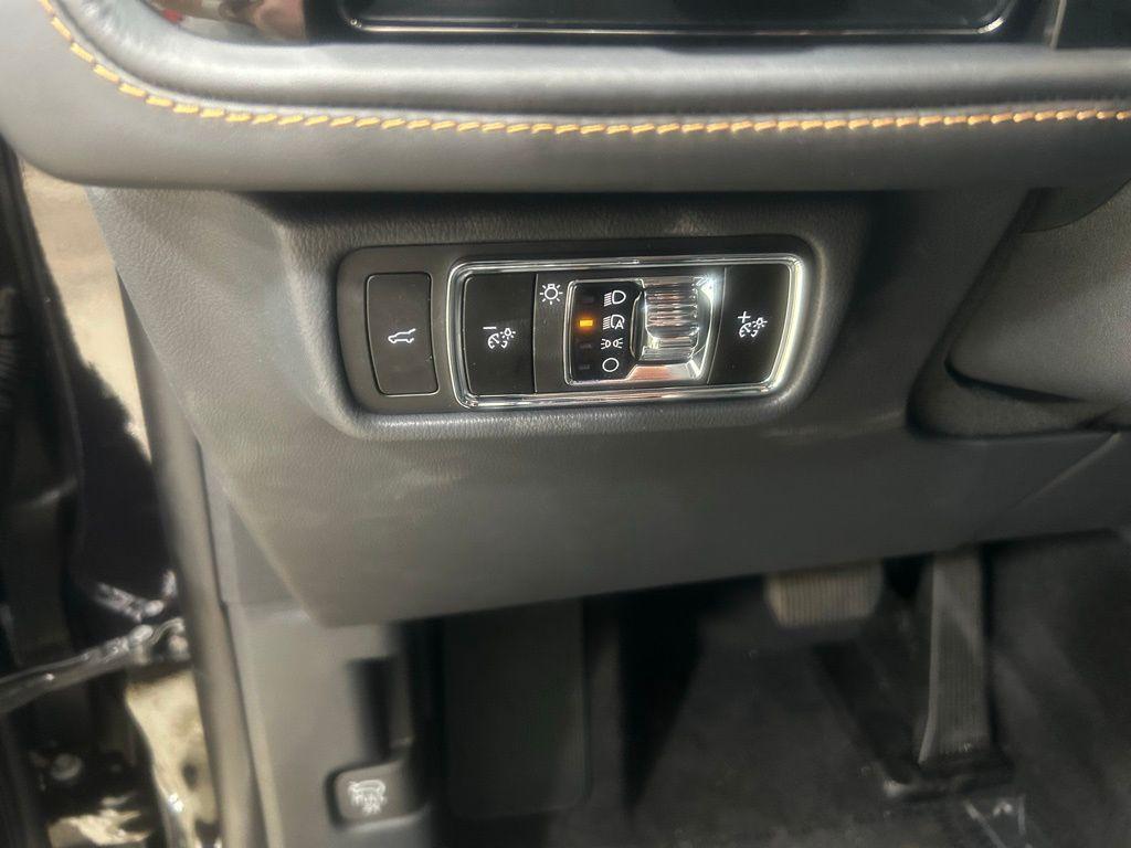 new 2025 Lincoln Aviator car, priced at $93,125