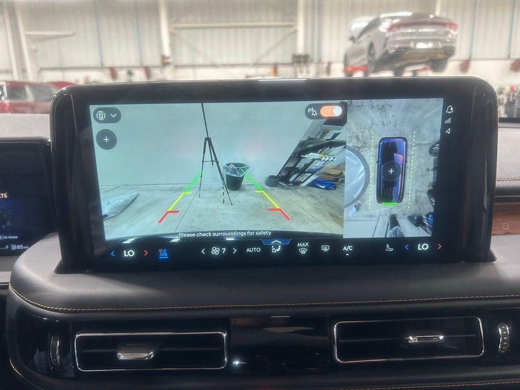 new 2025 Lincoln Aviator car, priced at $93,125