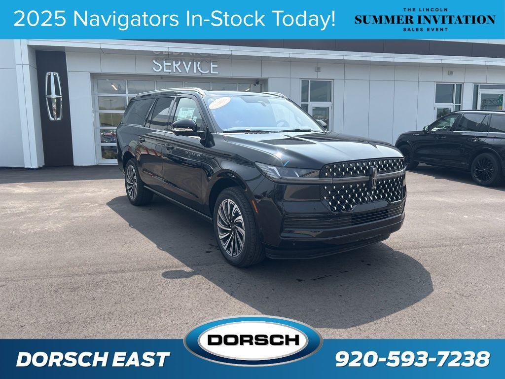 new 2025 Lincoln Navigator car, priced at $123,035