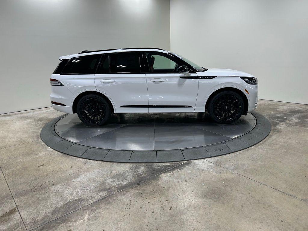 new 2026 Lincoln Aviator car, priced at $85,360