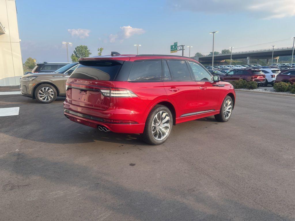 new 2025 Lincoln Aviator car, priced at $70,275