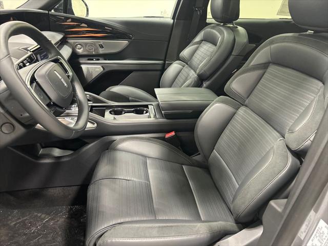 new 2025 Lincoln Nautilus car, priced at $65,717