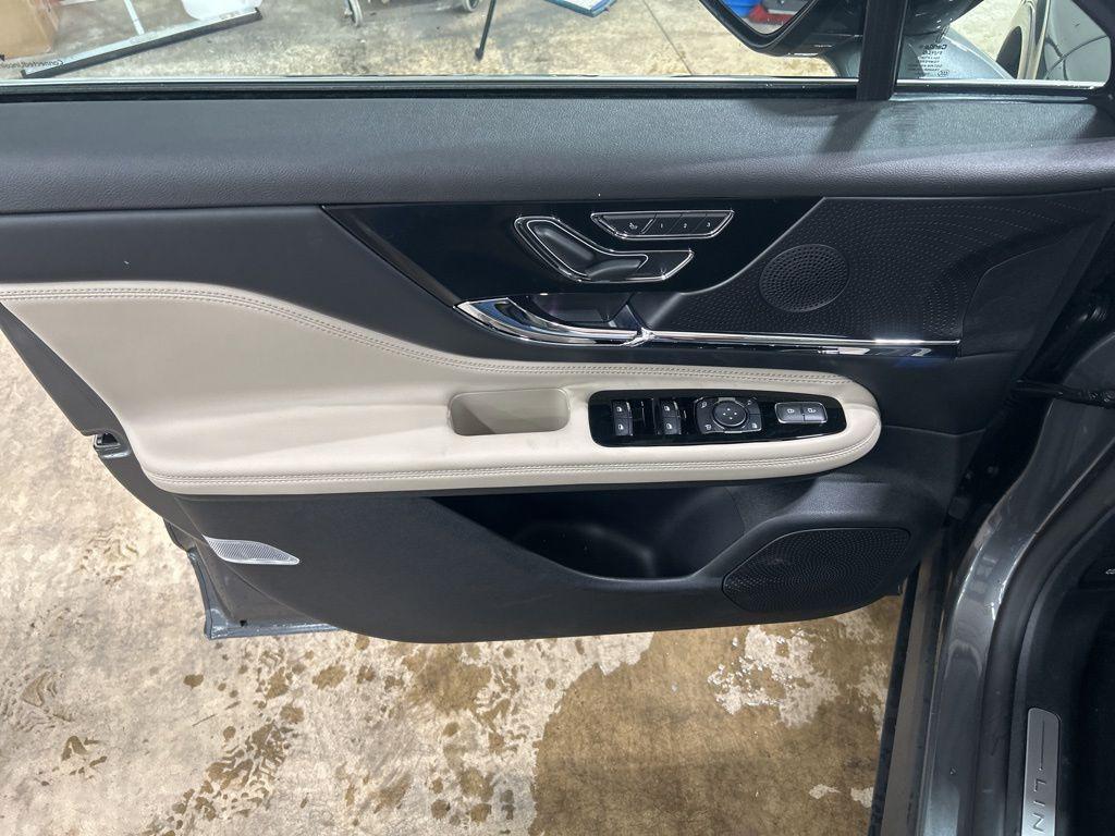 new 2025 Lincoln Corsair car, priced at $56,660