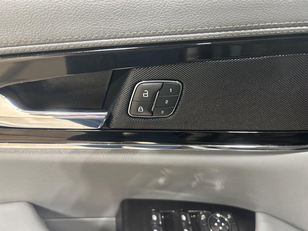 used 2022 Lincoln Nautilus car, priced at $33,299