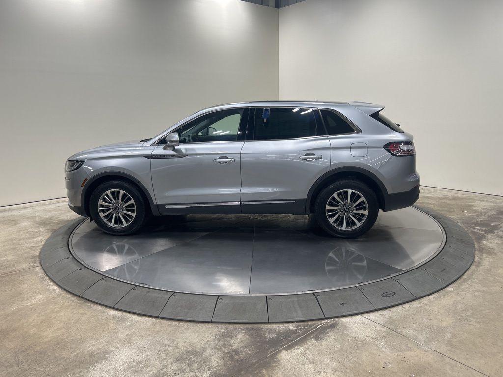used 2022 Lincoln Nautilus car, priced at $33,299