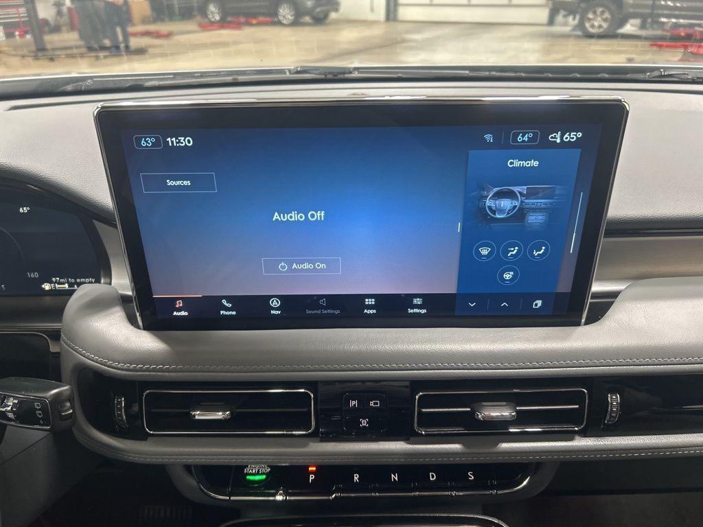 used 2022 Lincoln Nautilus car, priced at $33,299