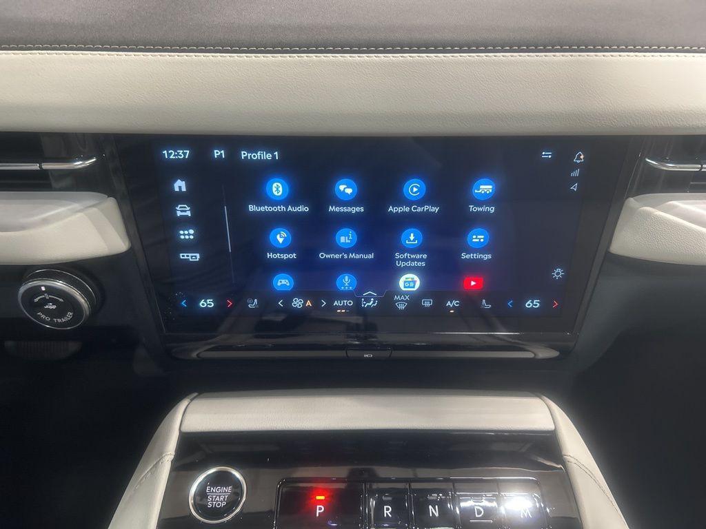 new 2025 Lincoln Navigator car, priced at $101,190