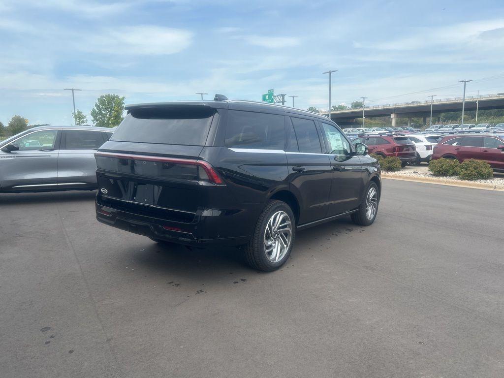 new 2025 Lincoln Navigator car, priced at $101,190