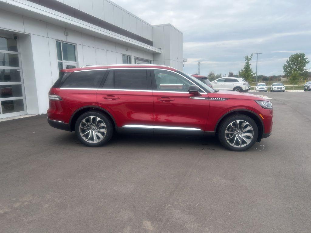 new 2025 Lincoln Aviator car, priced at $66,575