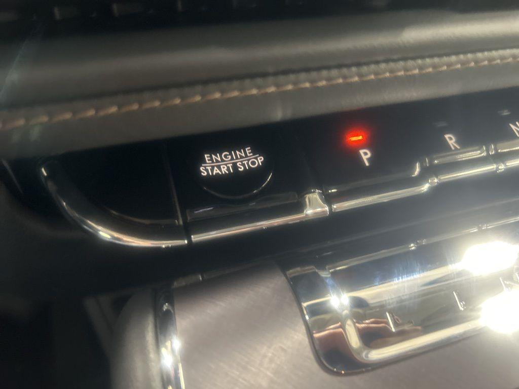 new 2025 Lincoln Aviator car, priced at $66,575