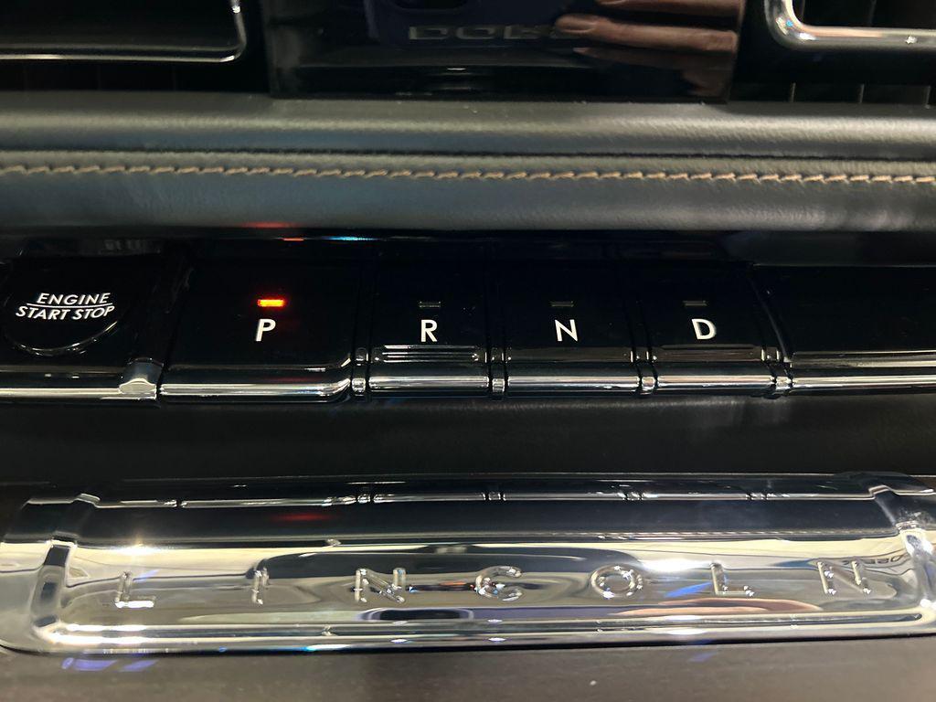 new 2025 Lincoln Aviator car, priced at $79,070