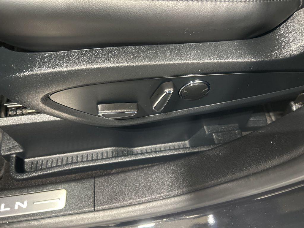 used 2021 Lincoln Nautilus car, priced at $32,815