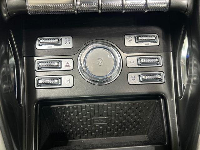new 2025 Lincoln Nautilus car, priced at $64,320