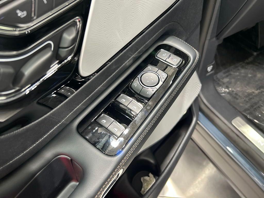 new 2025 Lincoln Aviator car, priced at $78,970