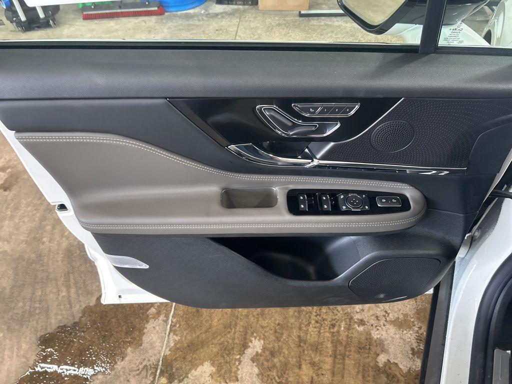 new 2025 Lincoln Corsair car, priced at $57,450
