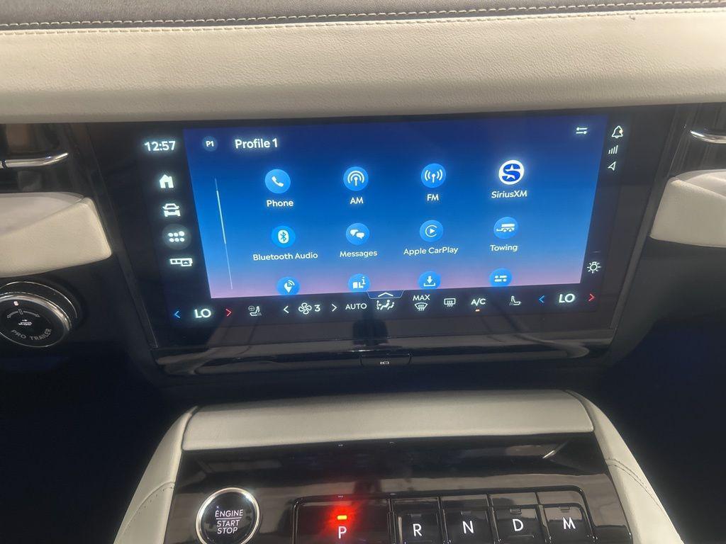 new 2025 Lincoln Navigator car, priced at $101,940