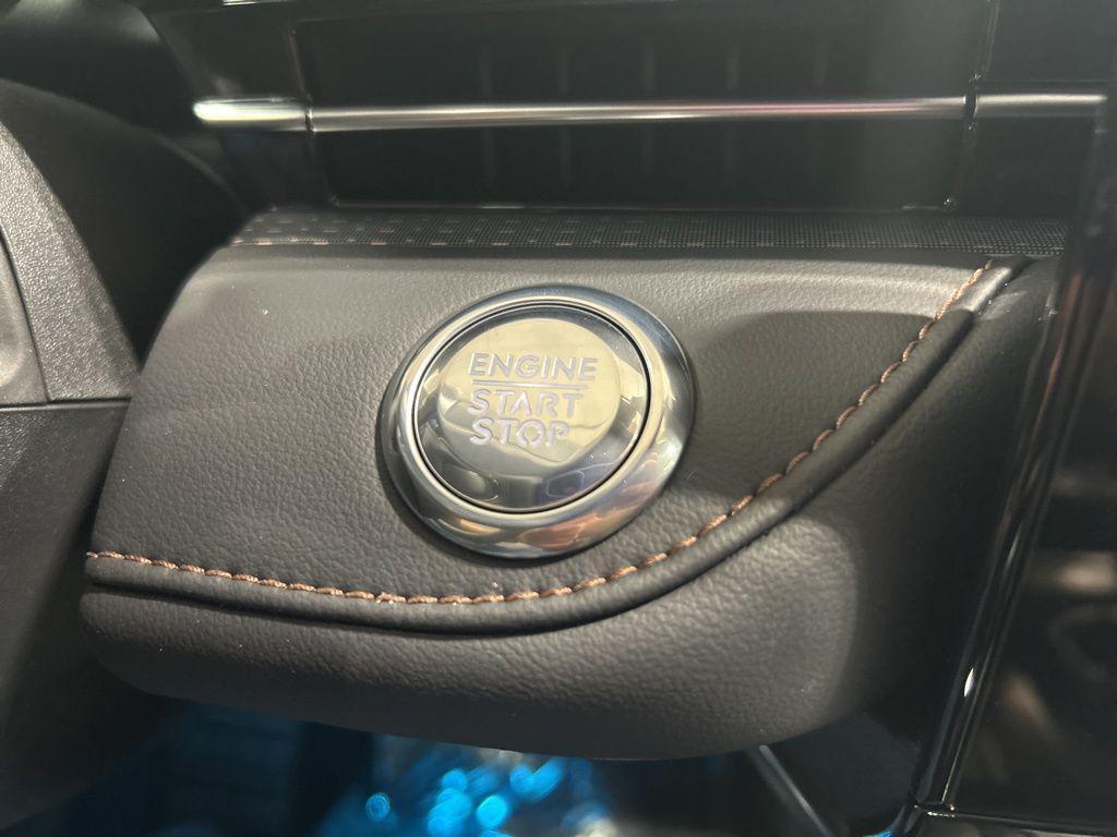 new 2025 Lincoln Nautilus car, priced at $69,335