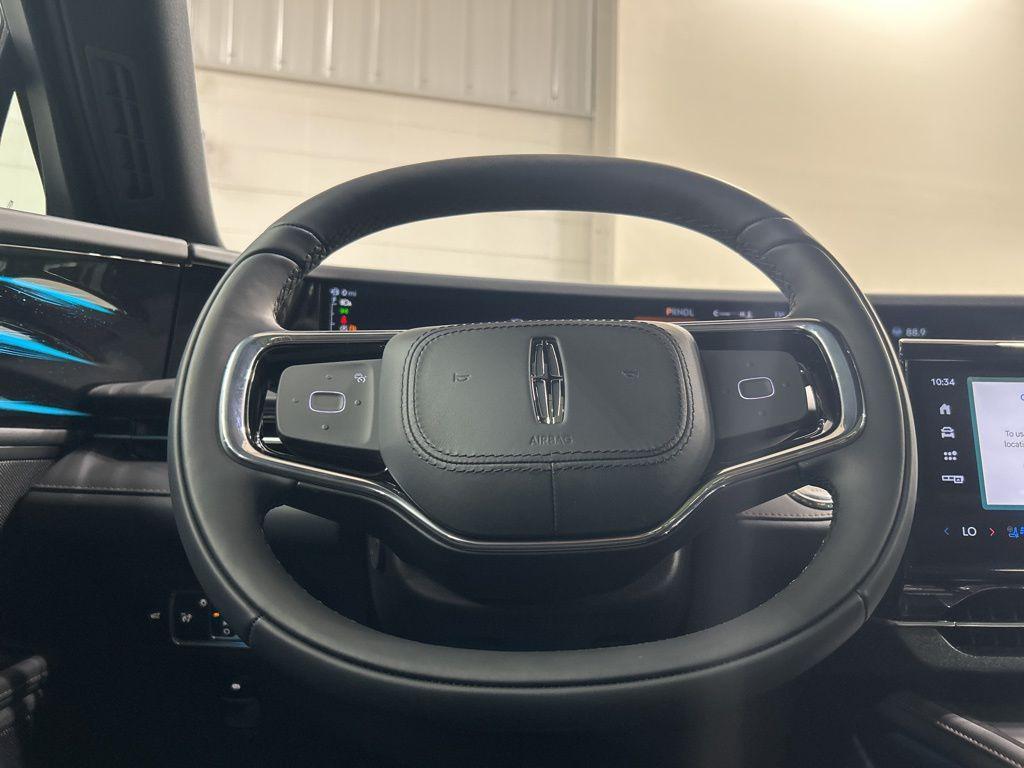 new 2025 Lincoln Nautilus car, priced at $69,335