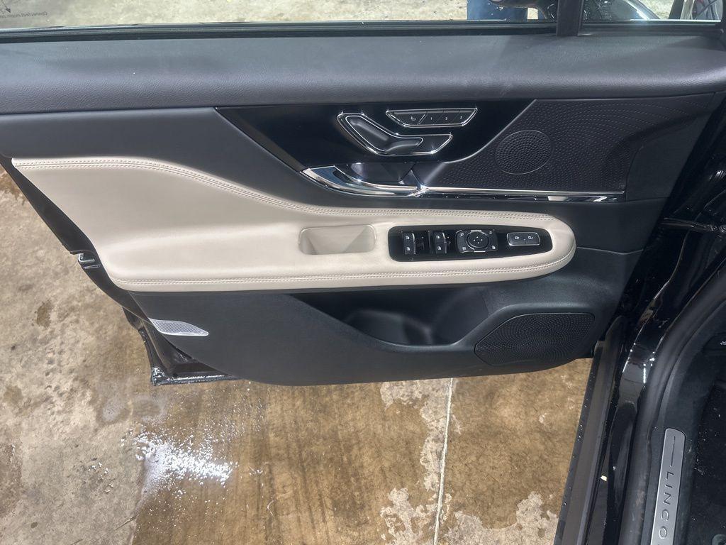 new 2025 Lincoln Corsair car, priced at $60,700