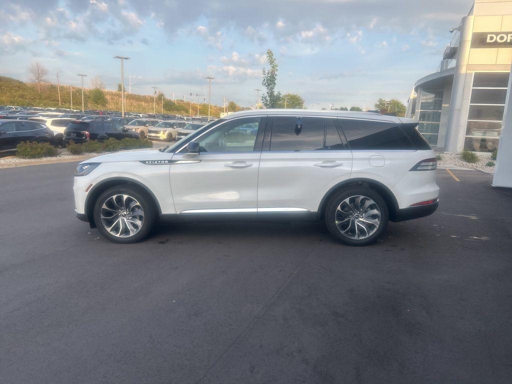 new 2025 Lincoln Aviator car, priced at $66,615