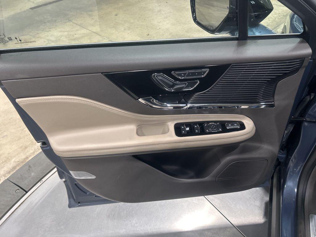 used 2022 Lincoln Corsair car, priced at $28,525
