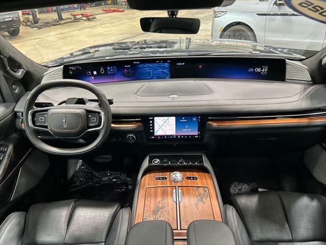 new 2025 Lincoln Navigator car, priced at $121,730
