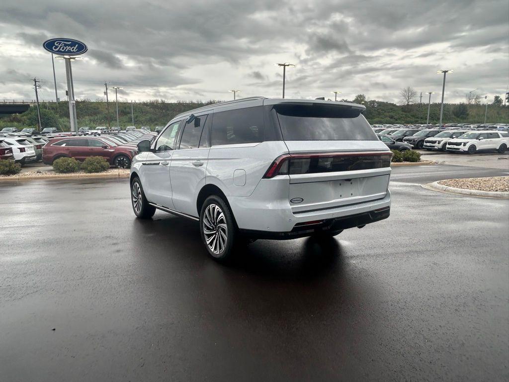 new 2025 Lincoln Navigator car, priced at $120,785