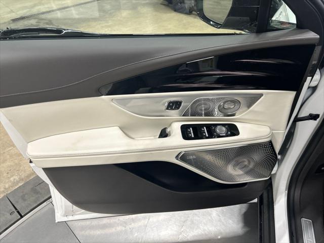 new 2025 Lincoln Nautilus car, priced at $82,185