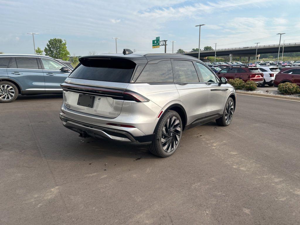 new 2025 Lincoln Nautilus car, priced at $72,645