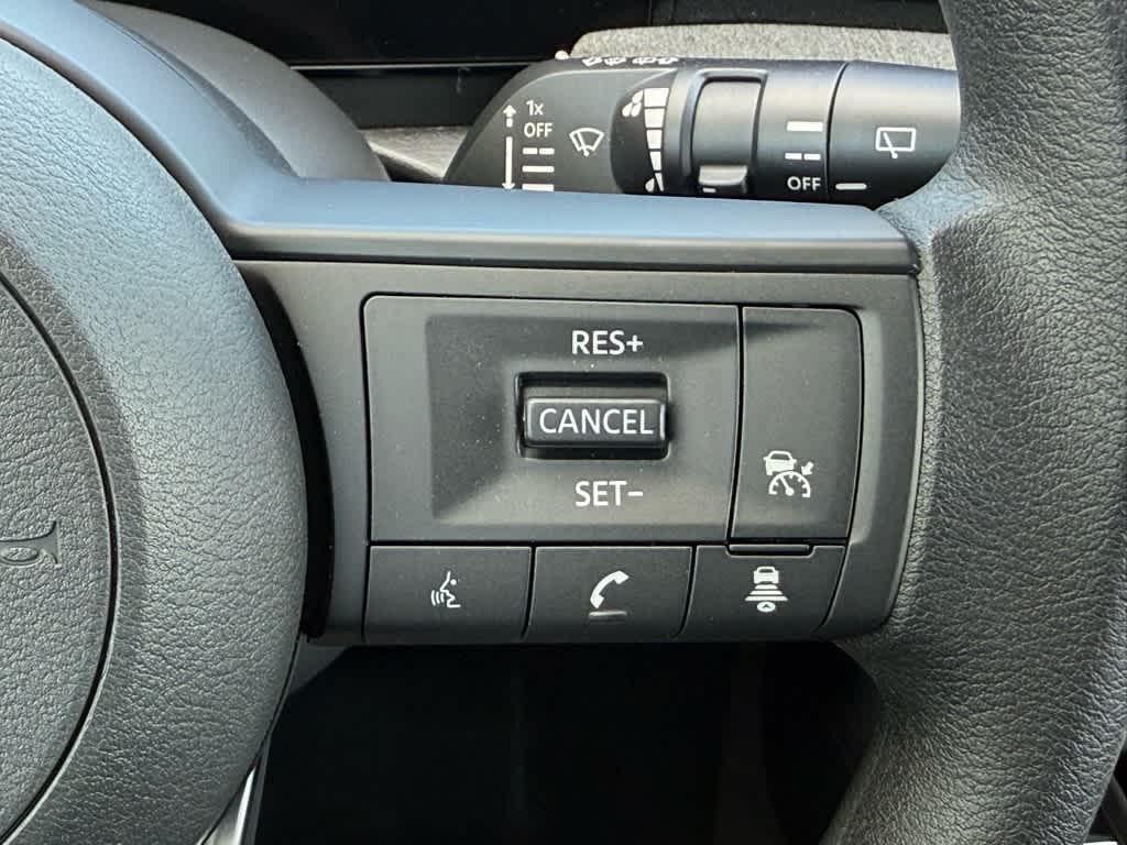 new 2025 Nissan Kicks car, priced at $26,135