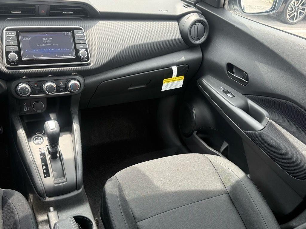 new 2025 Nissan Kicks Play car, priced at $22,910
