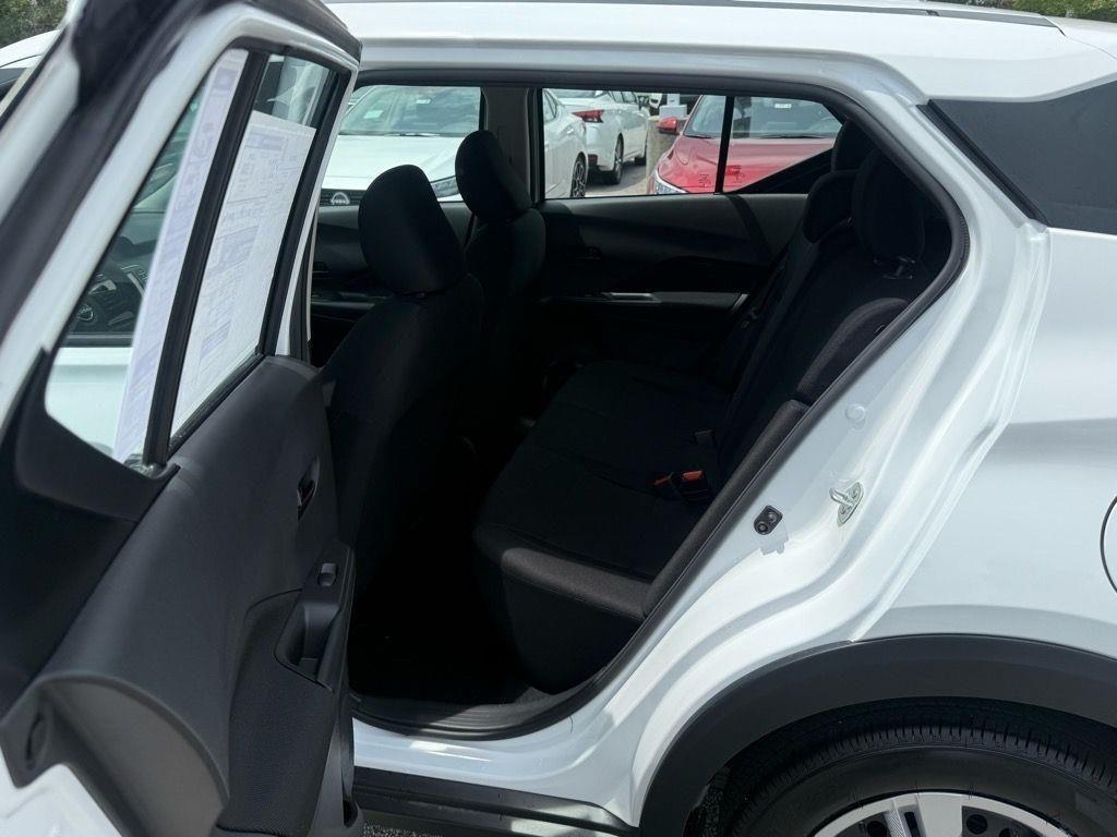 new 2025 Nissan Kicks Play car, priced at $22,910