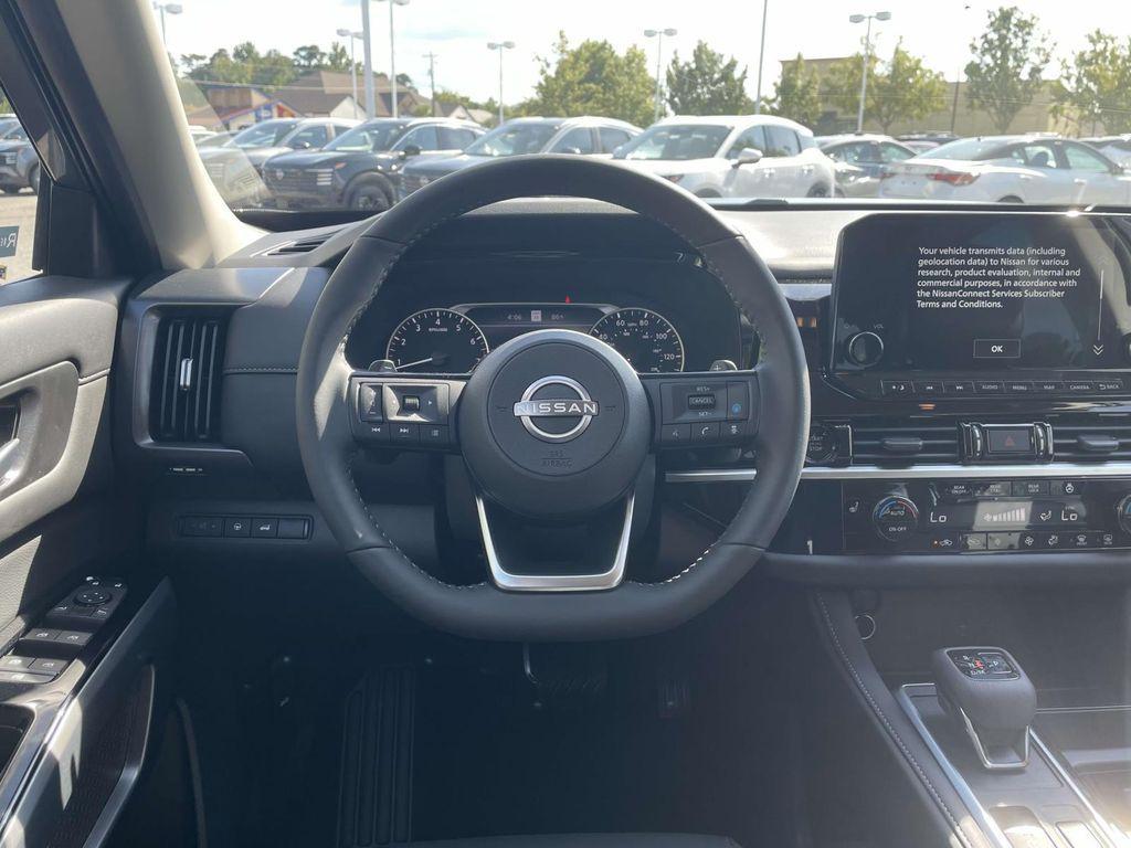 new 2025 Nissan Pathfinder car, priced at $51,950
