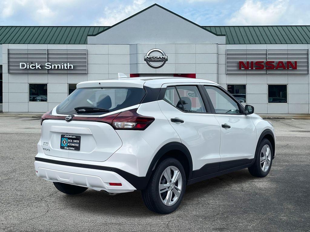 new 2025 Nissan Kicks Play car, priced at $23,165