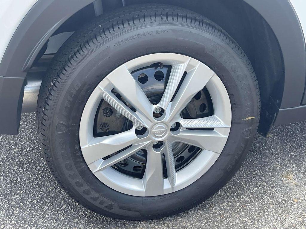 new 2025 Nissan Kicks Play car, priced at $23,165